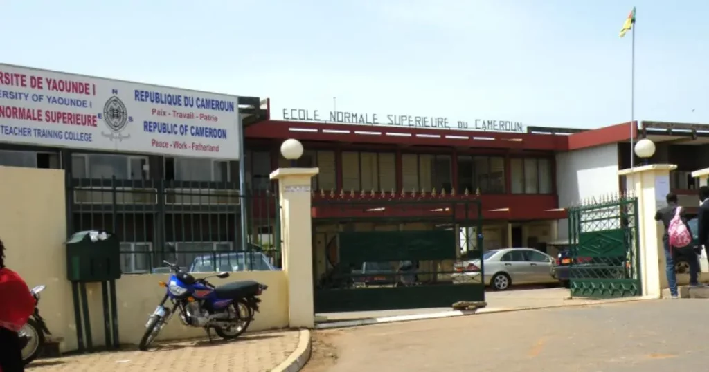 Collection des Anciennes épreuves du concours (ENS) Ecole Normale Supérieure de Yaoundé Niveau BAC et Licence